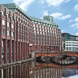 https://steigenberger-hotel-hamburg.hamburg-hotels-de.com